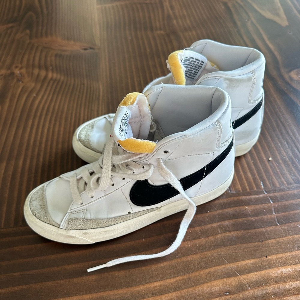 Nike blazer mid 77